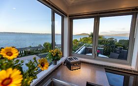 Rotorua Serenity Lakeview Retreat