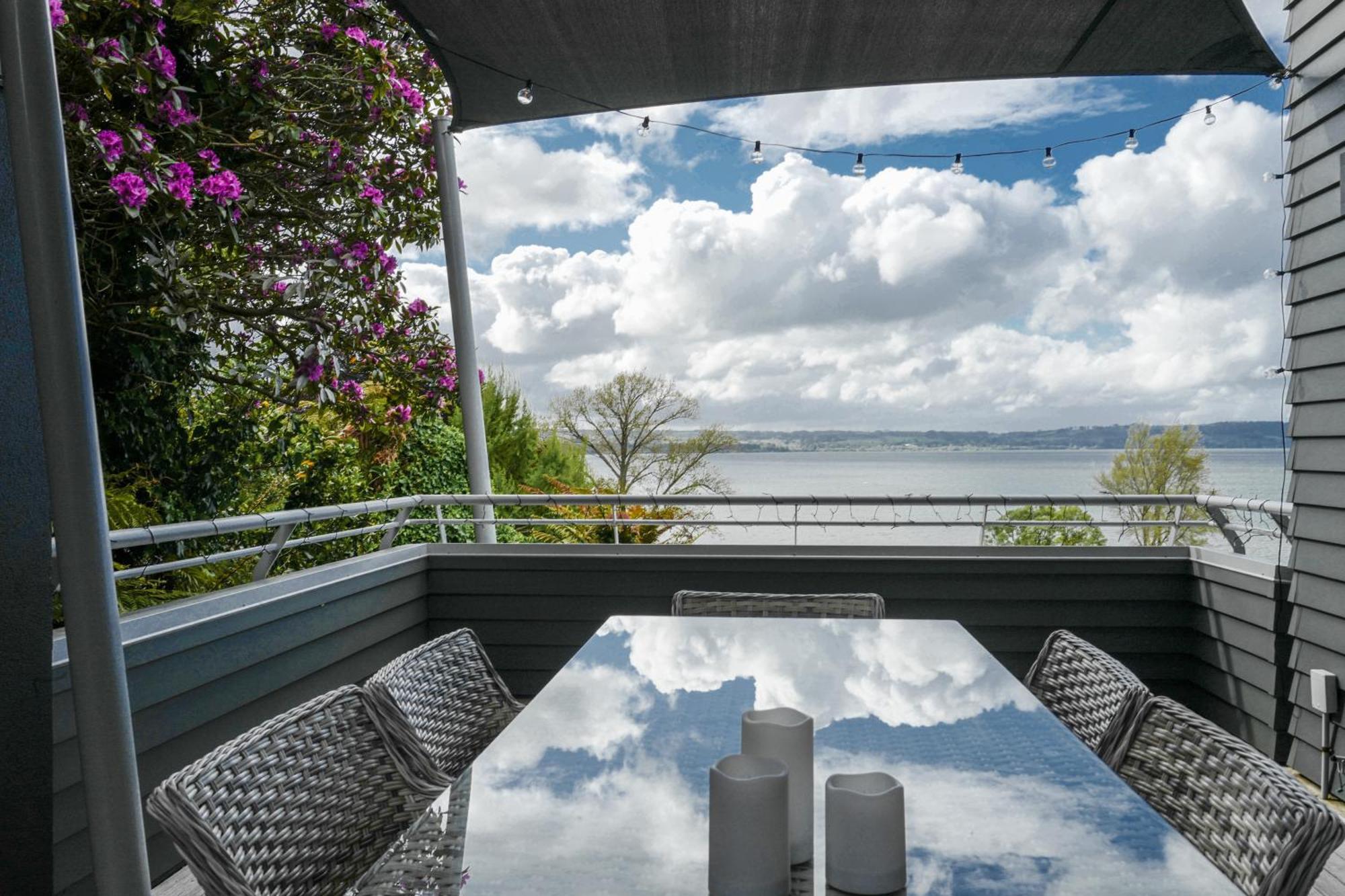 Rotorua Serenity Lakeview Retreat Exterior photo